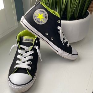 Converse All Stars Black Canvas sneakers, EUC, Youth Size 5